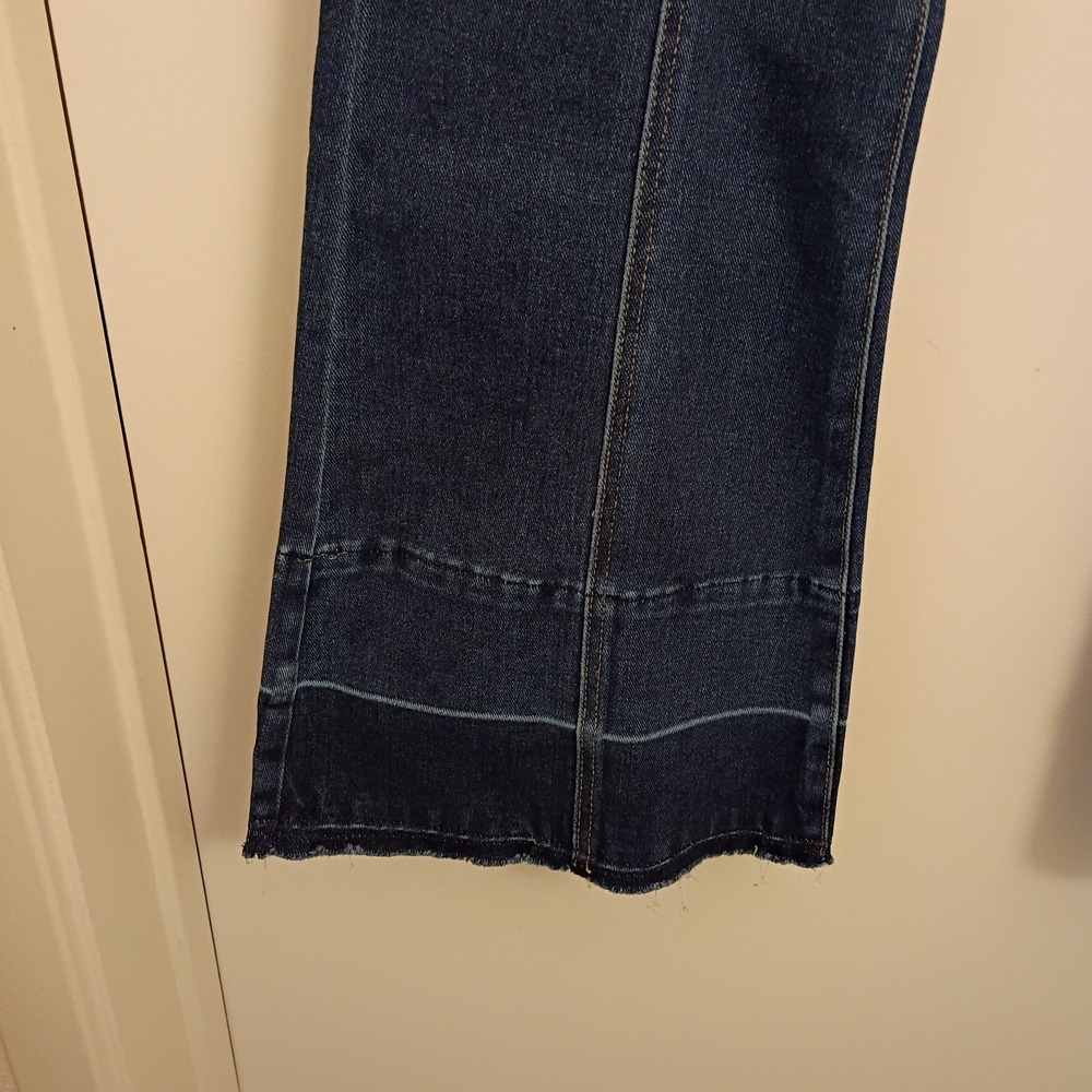 Indigo Thread Co. Women's Blue Flare Jeans Waist 18 Inseam 29 - Picture 5 of 9